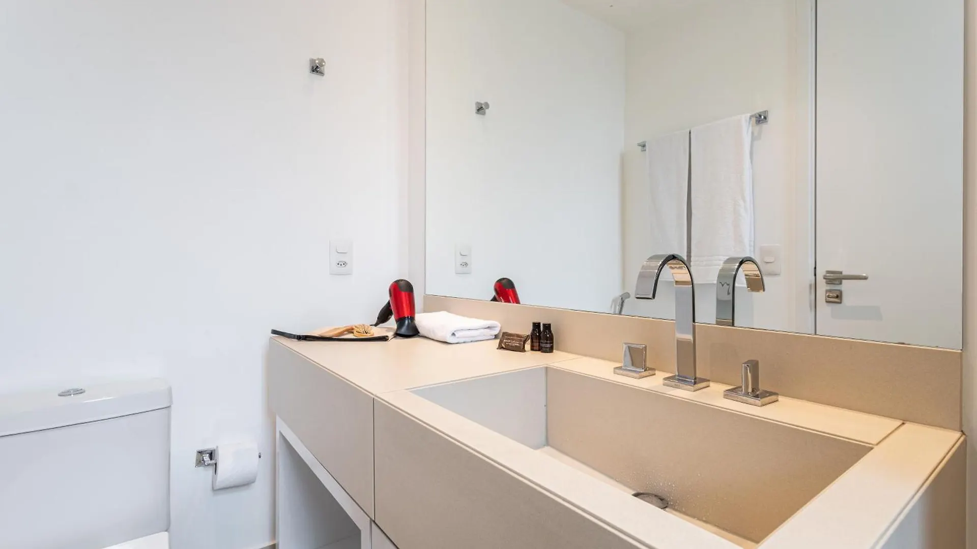 Predio Completo Com Piscina No Itaim Bibi Proximo A Faria Lima - Upper Itaim Apartamento São Paulo 0*,